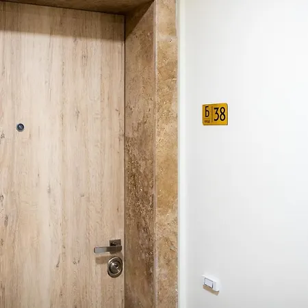 Sky Academic Апартамент *