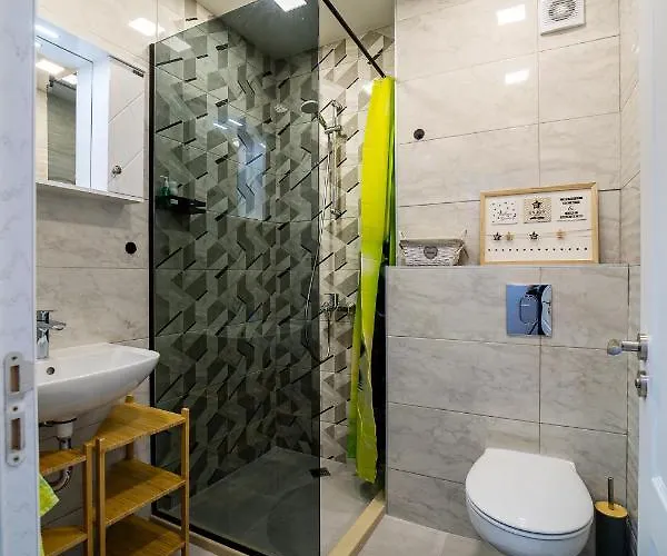 Sky Academic Apartment Varna