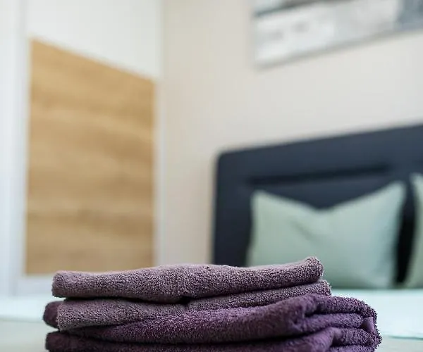 Sky Academic Apartment Varna